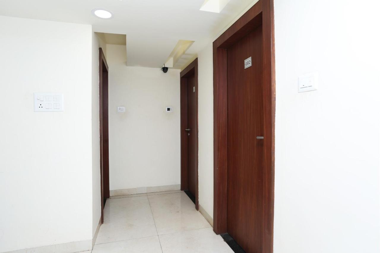 Oyo 4406 Hotel Arya Palace Бопал Екстериор снимка