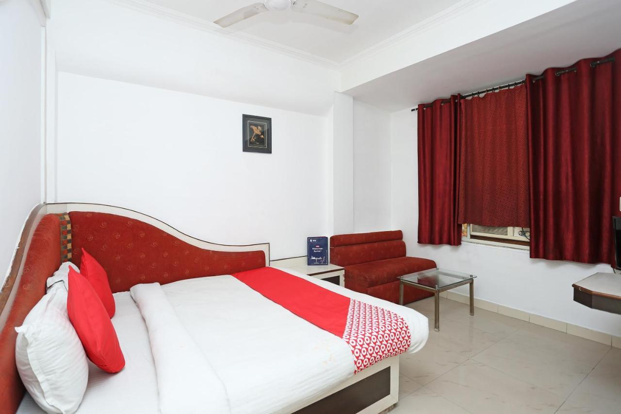 Oyo 4406 Hotel Arya Palace Бопал Екстериор снимка