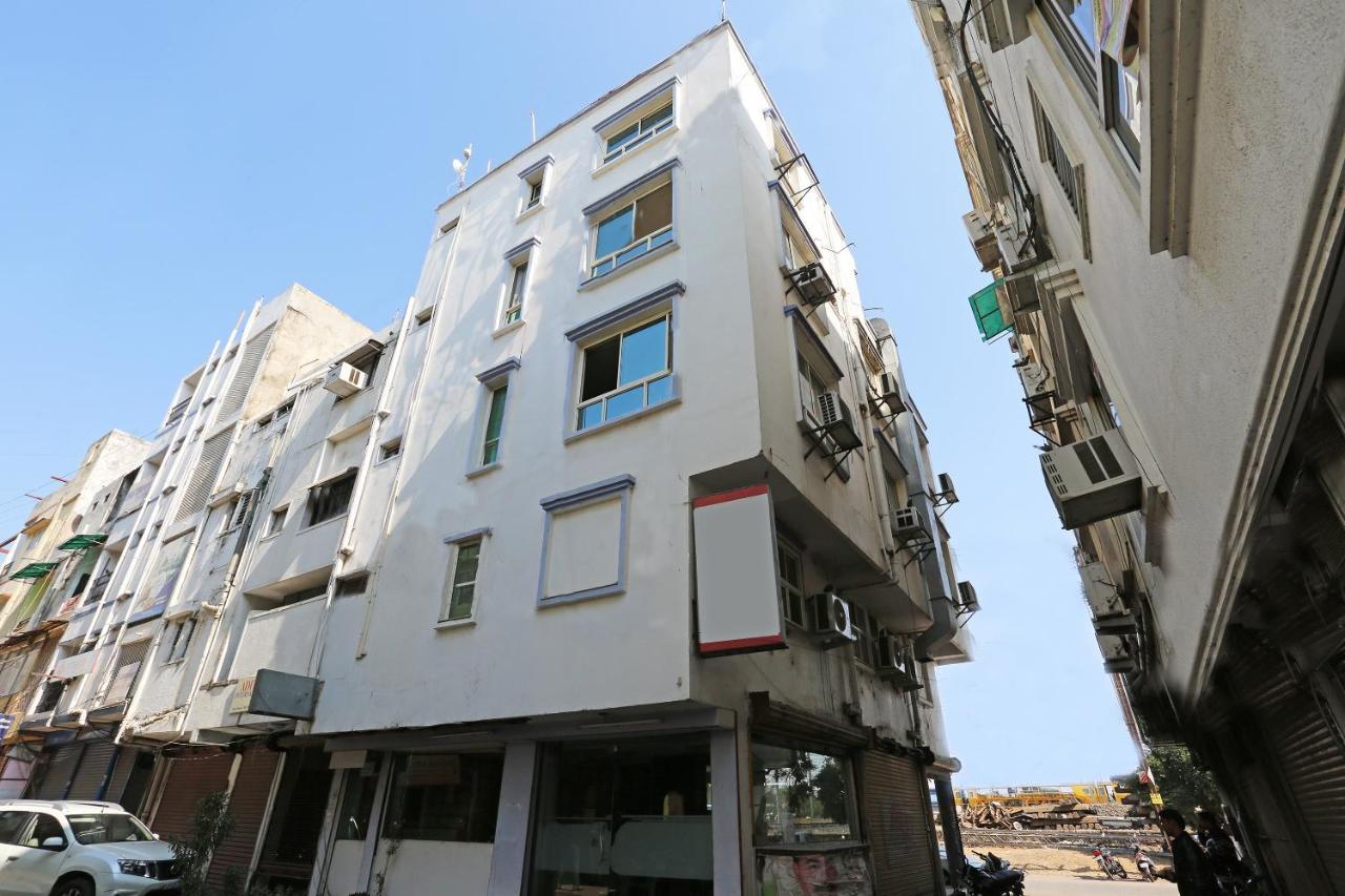 Oyo 4406 Hotel Arya Palace Бопал Екстериор снимка