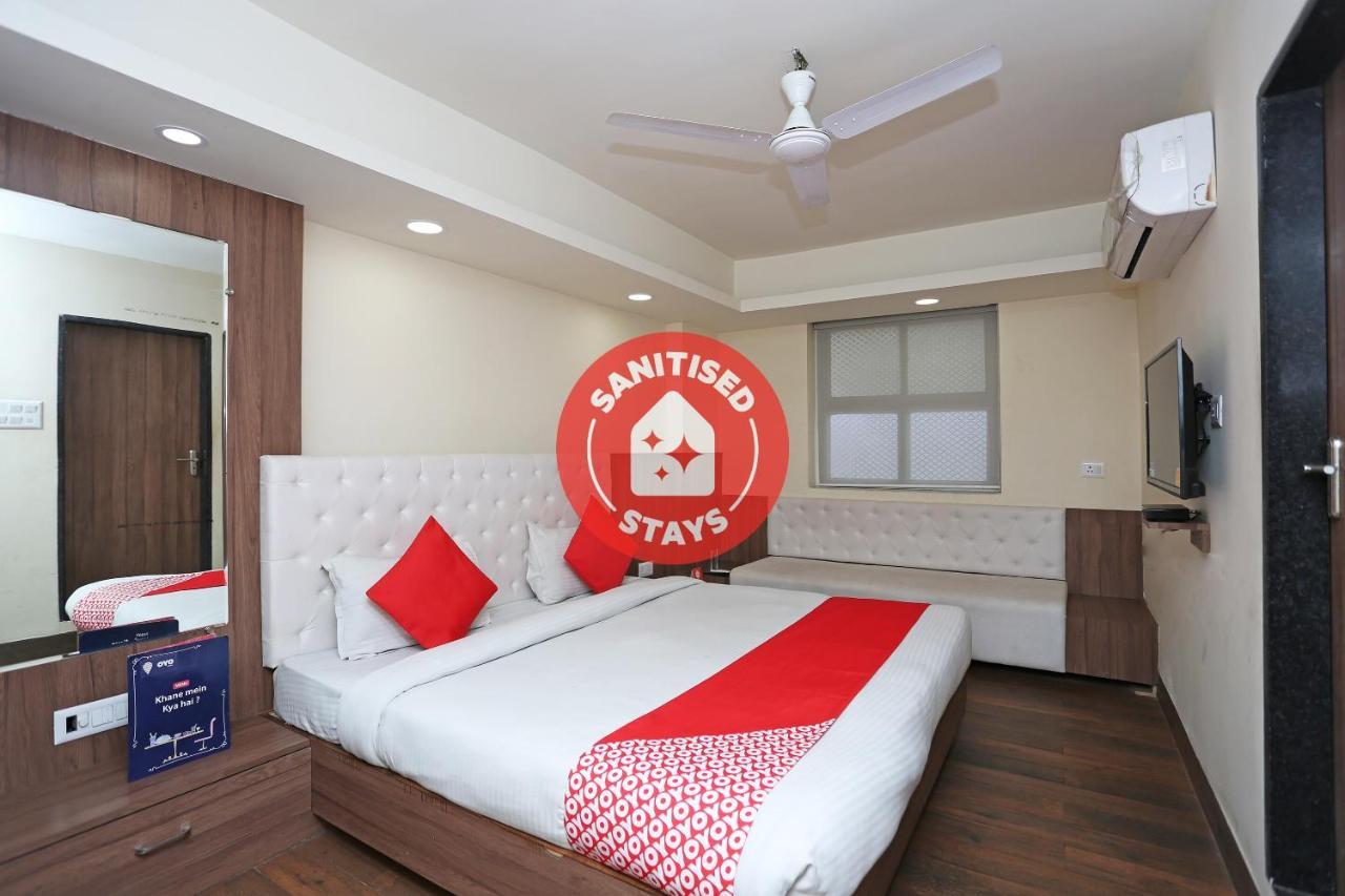 Oyo 4406 Hotel Arya Palace Бопал Екстериор снимка
